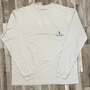 Local Boy Outfitters Long Sleeve Pocket Tee in Light Gray-Fish. NWOT!